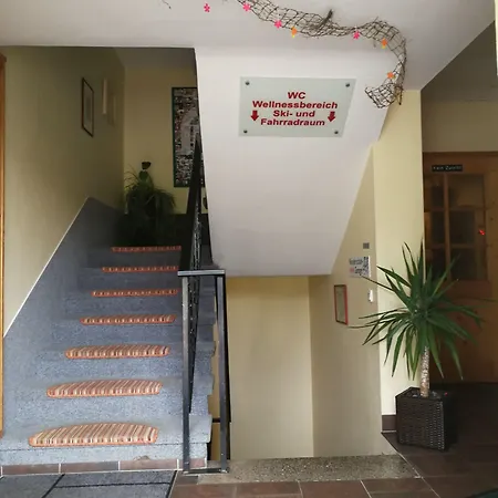 Am Eisenberg Hotel 3*