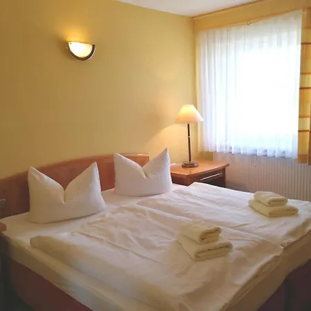 Am Eisenberg Hotel 3*