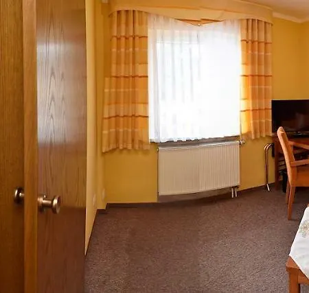 Am Eisenberg Hotel 3*