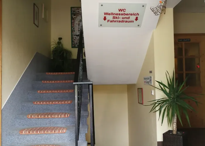 Am Eisenberg Hotel 3*